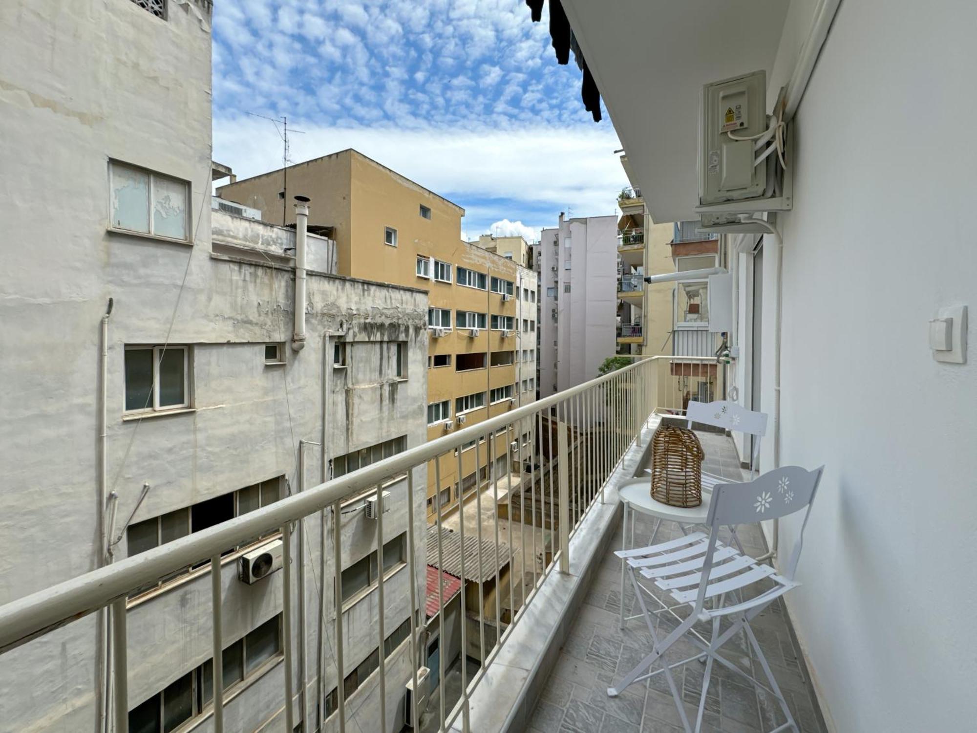 Luxury Downtown Apartment Guya 塞萨洛尼基 外观 照片